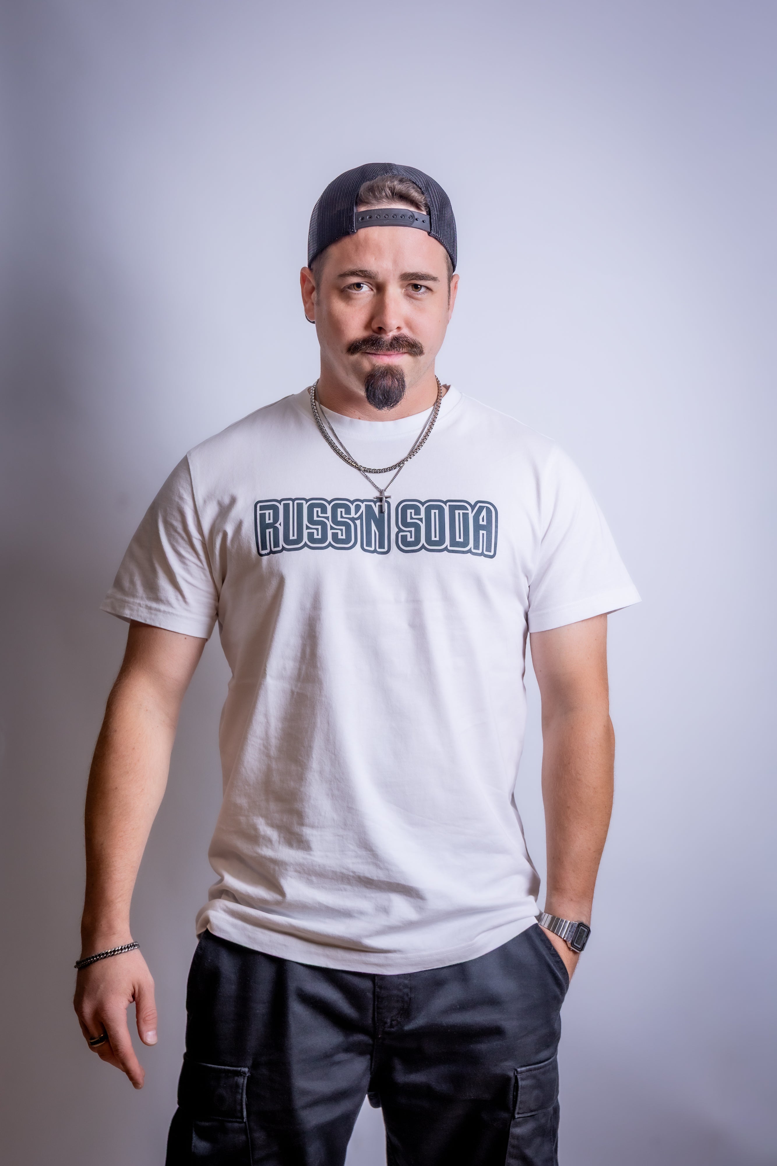 Russ'n Soda T-Shirt Men / Unisex Art